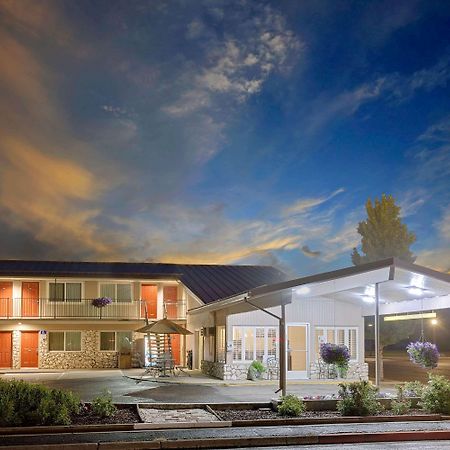 Hotel Super 8 By Wyndham Alturas Exterior foto