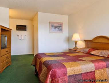 Hotel Super 8 By Wyndham Alturas Habitación foto